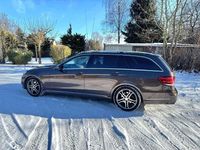 Usata Mercedes E220 194 CV (142 kW) 2017 Marrone Station wagon
