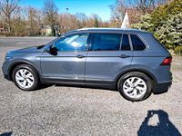 Gebraucht VW Tiguan Active 131 PS (96 kW) 2022 Grau SUV