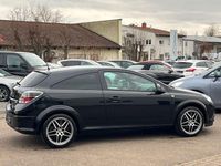Gebraucht Opel Astra GTC Edition 116 PS (85 kW) 2009 Schwarz Coupé