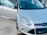 Gebraucht Ford Focus 140 PS (102 kW) 2012 Silber Kombi