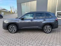 Neu Subaru Forester Platinum 136 PS (100 kW) 2026 Magnetite grey metallic SUV