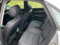 Usado Audi A4 125 HP (91 kW) 2000 Prateado Sedan