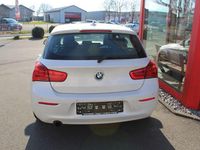 Gebraucht BMW 118 Advantage 136 PS (100 kW) 2016 Weiß Kleinwagen
