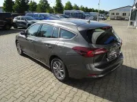 Nowe Ford Focus Titanium 125 KM (91 kW) 2025 Szary Sedan/Limuzyna