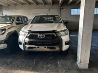Neu Toyota HiLux SR5 147 PS (108 kW) 2026 Weiß Pickup