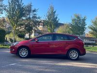 Gebraucht Ford Focus Titanium 150 PS (110 kW) 2011 Rot Limousine