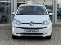 Gebraucht VW e-up! Edition 61 kW (83 PS) 2024 Pure white (weiß) Kleinwagen