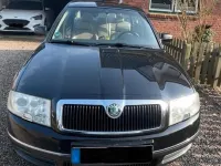 Używany Skoda Superb Elegance 150 KM (110 kW) 2004 Czarny Sedan/Limuzyna