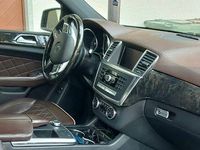 Gebraucht Mercedes ML250 204 PS (150 kW) 2014 Schwarz SUV