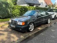 Gebraucht Mercedes 220 150 PS (110 kW) 1992 Schwarz Coupé