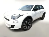 Neu Fiat 600 Icon 136 PS (100 kW) 2026 Gelato weiß SUV