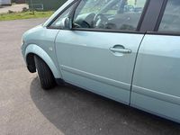Second-hand Audi A2 75 CP (55 kW) 2002 Verde Hatchback