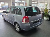 Gebraucht Opel Zafira Edition 140 PS (102 kW) 2009 Silber Van / Kleinbus