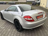 Gebraucht Mercedes SLK350 272 PS (200 kW) 2004 Iridiumsilber  metalliclack Cabrio