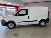 Gebraucht Opel Combo 90 PS (66 kW) 2016 Weiß Van / Kleinbus