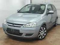 Usado Opel Corsa 80 HP (58 kW) 2005 Prateado Citadino
