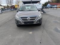 Gebraucht VW Tiguan Track & Field 140 PS (102 kW) 2009 Grau SUV