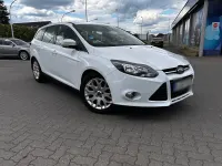 Gebraucht Ford Focus 140 PS (102 kW) 2014 Weiß Kombi