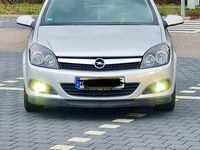 Gebraucht Opel Astra GTC 116 PS (85 kW) 2008 Silber Limousine