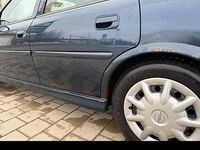 Gebraucht Opel Vectra 101 PS (74 kW) 2001 Blau Kombi