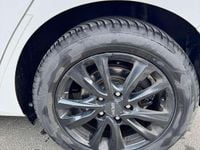 Gebraucht Toyota Auris Life 132 PS (97 kW) 2014 Weiß Kleinwagen