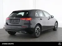 Gebraucht Mercedes A200 Advanced 150 PS (110 kW) 2025 Lack kosmosschwarz Limousine