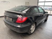 Gebraucht Mercedes C200 163 PS (119 kW) 2003 Schwarz Coupé