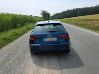 Gebraucht Audi A3 Comfort 140 PS (102 kW) 2014 Blau Limousine