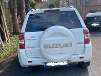 gebraucht Suzuki Grand Vitara 1.6 Black and White