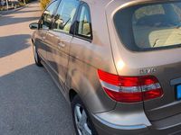 Gebraucht Mercedes B170 116 PS (85 kW) 2005 Beige Van / Kleinbus