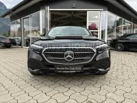 Gebraucht Mercedes E300 Night 313 PS (230 kW) 2025 Metalliclack obsidianschwarz Limousine