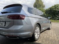 gebraucht VW Passat Variant Elegance 2.0 TDI DSG AHK RFK Navi Klima -