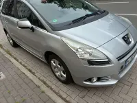 Gebraucht Peugeot 5008 Premium 120 PS (88 kW) 2011 Van / Kleinbus