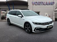 Gebraucht VW Passat GTE 218 PS (160 kW) 2020 Oryxwhite perlmutteffekt Kombi