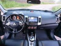 gebraucht Mitsubishi Outlander 2.4 Aut. 4x4 7-Sitzer Vollausstattung
