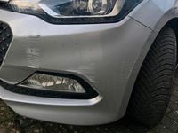 Gebraucht Hyundai i20 84 PS (61 kW) 2015 Limousine