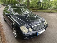 Gebraucht Mercedes E220 Classic 150 PS (110 kW) 2002 Limousine