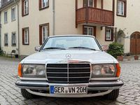 Gebraucht Mercedes 230 109 PS (80 kW) 1978 Weiß Coupé