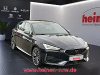Używany Cupra Leon VZ 300 KM (220 kW) 2022 Niebieski Sedan/Limuzyna