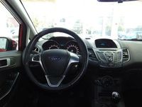 Gebraucht Ford Fiesta Trend 80 PS (58 kW) 2015 Rot Limousine