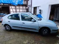 Gebraucht Renault Mégane 90 PS (66 kW) 2001 Silber Kleinwagen
