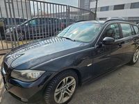 Gebraucht BMW 320 Lifestyle 184 PS (135 kW) 2011 Schwarz Kombi