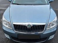Gebraucht Skoda Octavia Elegance 122 PS (89 kW) 2010 Blau Limousine