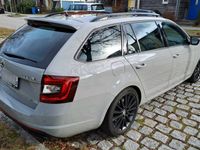 gebraucht Skoda Octavia 2.0 TSI DSG RS Combi RS+PANO+AHK+SHZG+8x