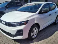 Neu Dacia Sandero 101 PS (74 kW) 2026 Weiß Limousine
