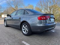 Gebraucht Audi A4 Ambiente 143 PS (105 kW) 2013 Grau Limousine