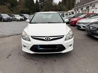Gebraucht Hyundai i30 Edition 90 PS (66 kW) 2011 Weiß Limousine