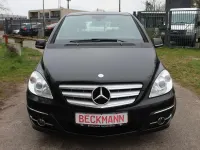 Gebraucht Mercedes B160 95 PS (69 kW) 2010 Kosmosschwarz  metalliclack Kleinwagen