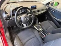 Gebraucht Mazda 2 Center-Line 110 PS (80 kW) 2016 Rot Limousine