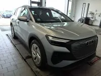 Gebraucht Audi Q4 e-tron S-Line 194 kW (265 PS) 2023 Florettsilber metallic SUV